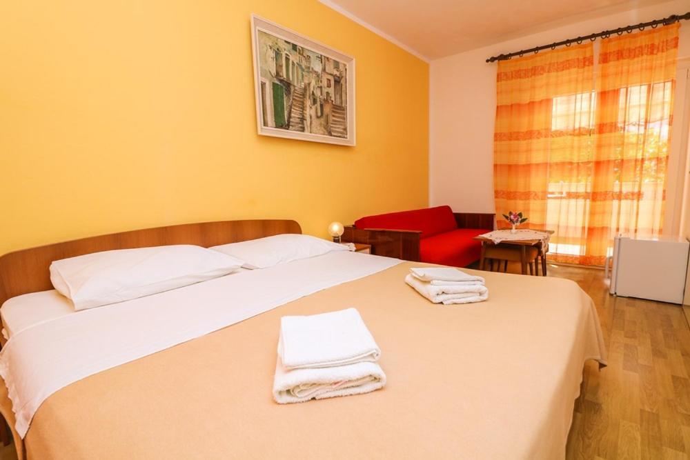 Double Rooms Tomica 2 With Balcony Baska  Ngoại thất bức ảnh