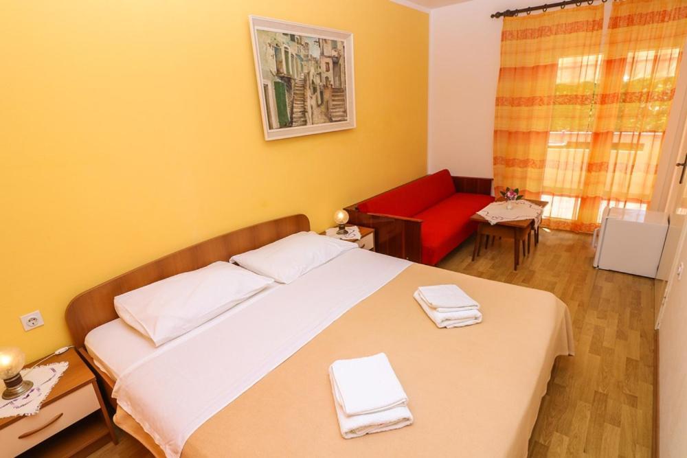 Double Rooms Tomica 2 With Balcony Baska  Ngoại thất bức ảnh