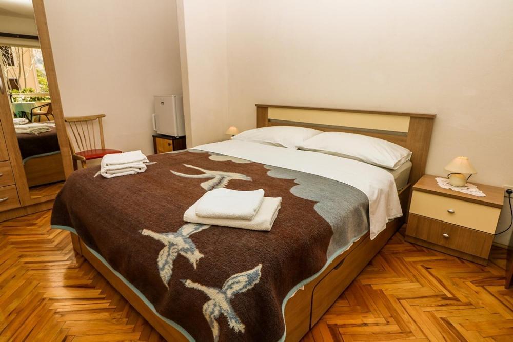 Double Rooms Tomica 2 With Balcony Baska  Ngoại thất bức ảnh