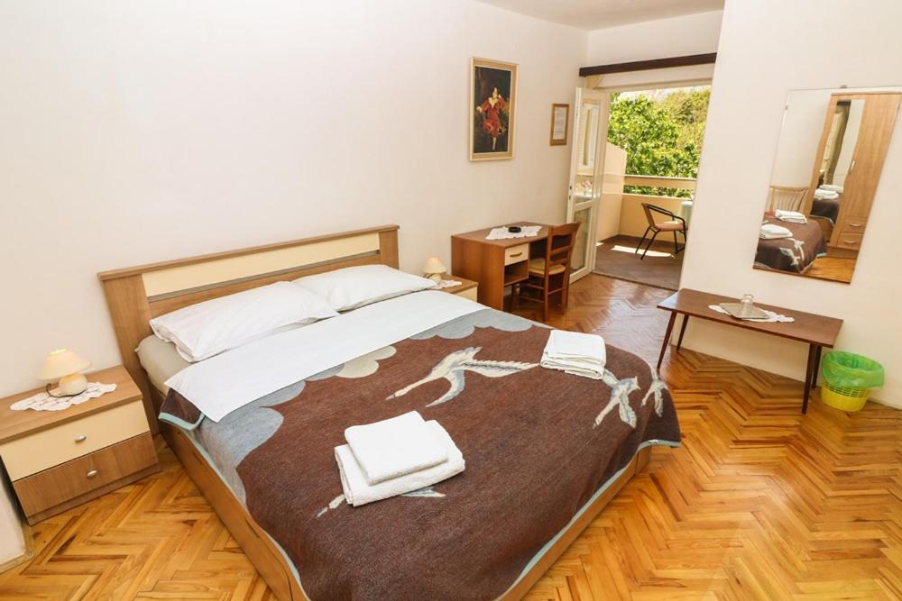 Double Rooms Tomica 2 With Balcony Baska  Ngoại thất bức ảnh