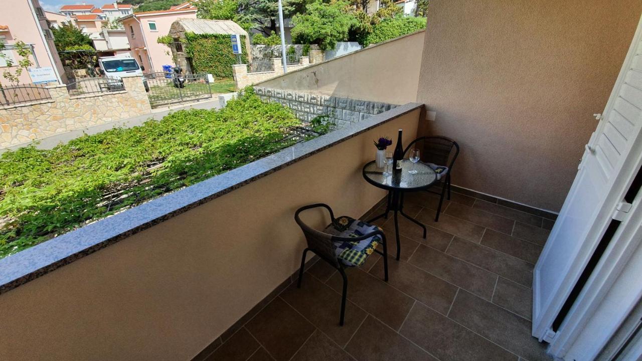 Double Rooms Tomica 2 With Balcony Baska  Ngoại thất bức ảnh