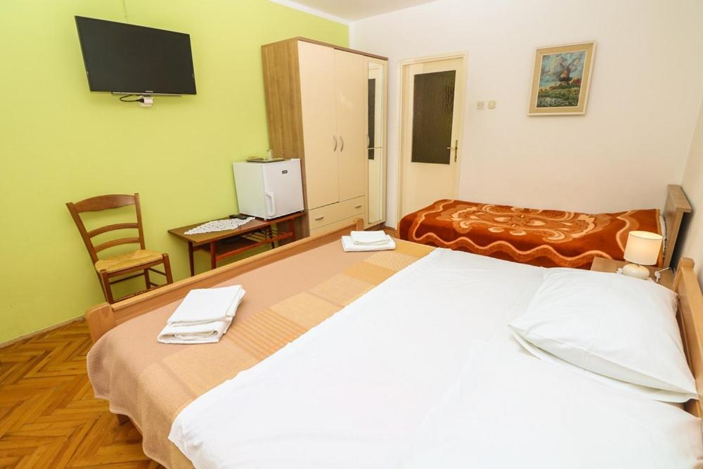 Double Rooms Tomica 2 With Balcony Baska  Ngoại thất bức ảnh