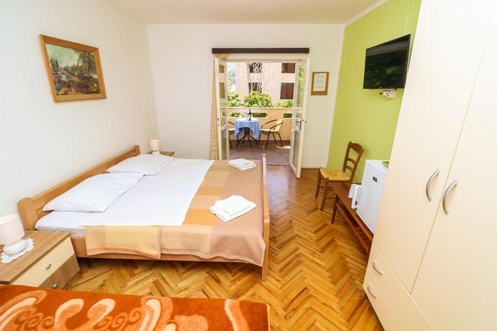 Double Rooms Tomica 2 With Balcony Baska  Ngoại thất bức ảnh